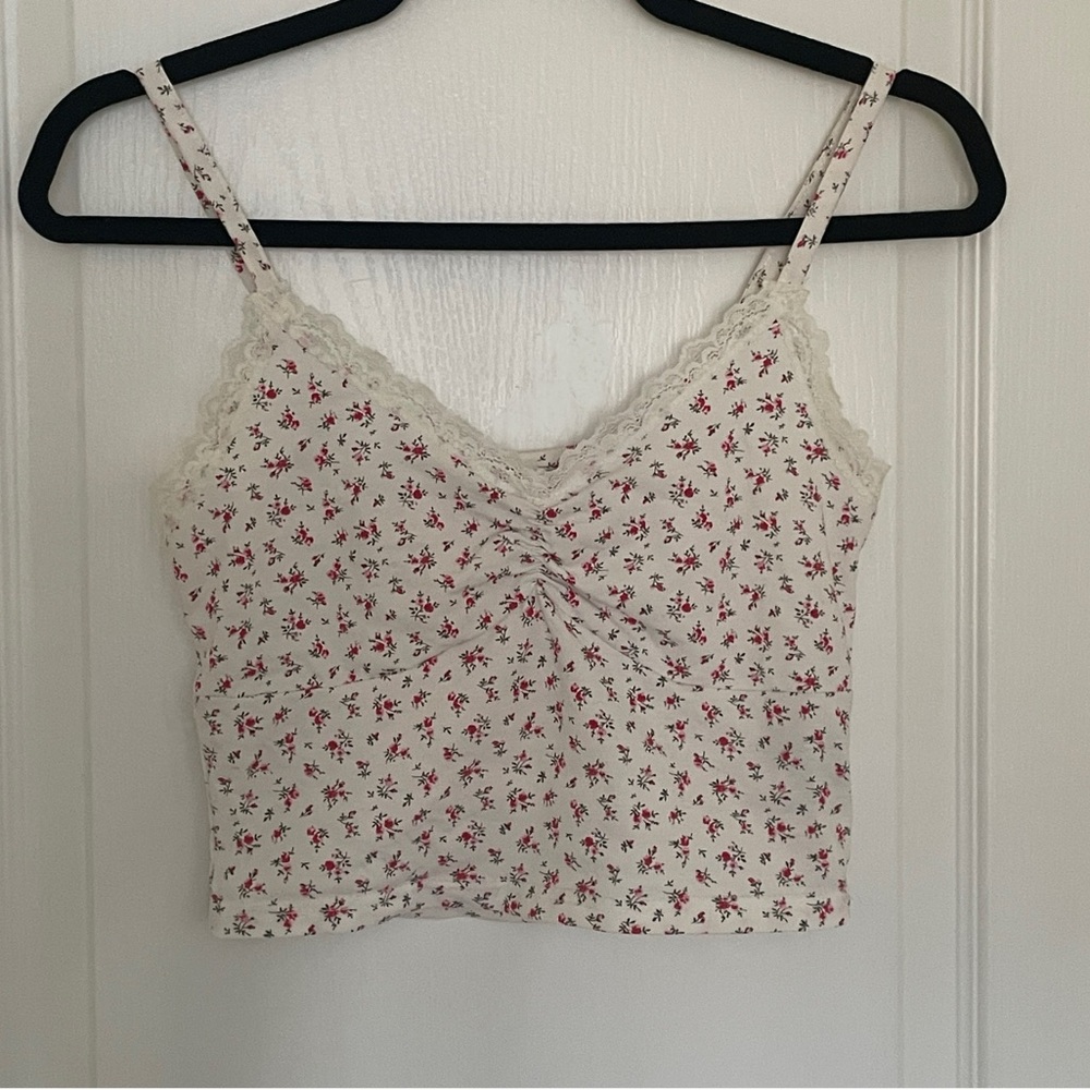 White and pink ditsy floral ribbed cropped lace-trim cotton stretch cami